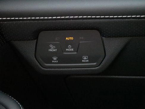 Certified 2025 Volkswagen Atlas SEL Premium R-Line AWD/4WD image 27