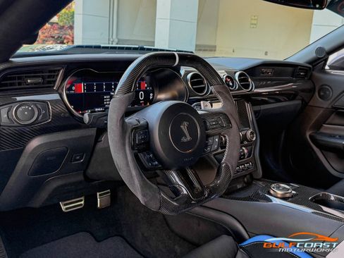 Used 2020 Ford Mustang Shelby GT500 w/ Carbon Fiber Track Pack image 14