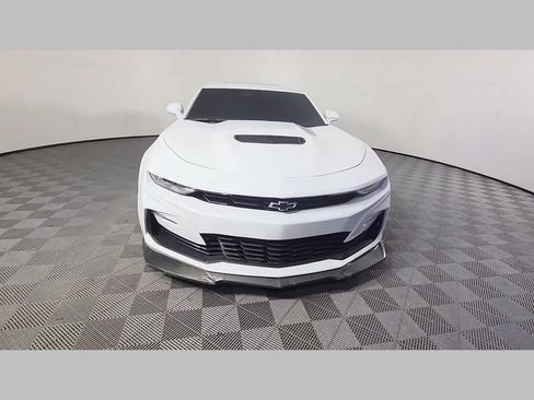 Used 2020 Chevrolet Camaro SS RWD image 52
