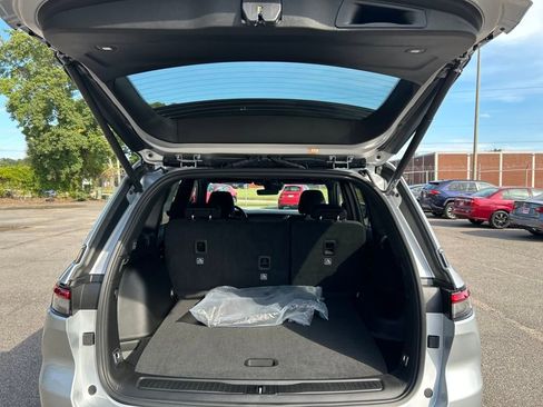 New 2025 Jeep Grand Cherokee Laredo X w/ Luxury Tech Group I image 26