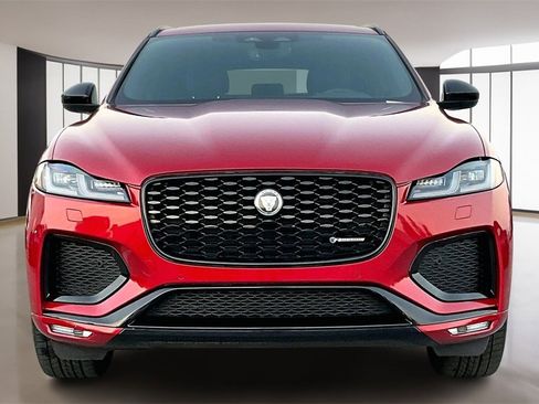 Used 2024 Jaguar F-PACE R-Dynamic S image 2