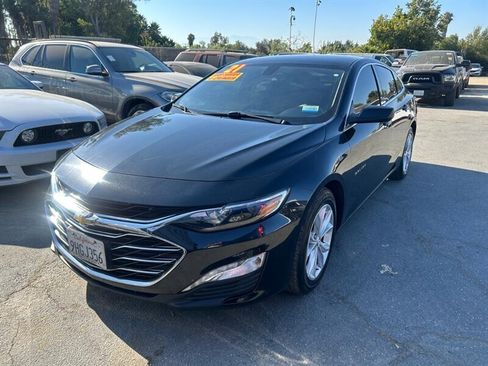 Used 2021 Chevrolet Malibu LT FWD image 30
