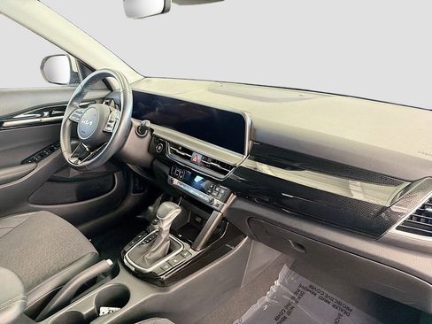 Used 2024 Kia Seltos S AWD/4WD image 30