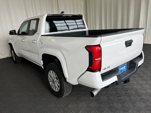 Used 2026 Toyota Tacoma SR5 AWD/4WD image 26