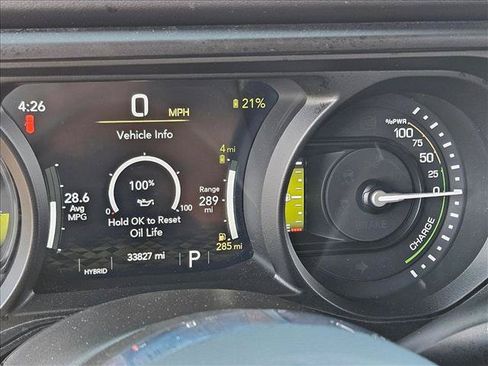 Used 2024 Jeep Wrangler Unlimited Sahara w/ Technology Group AWD/4WD image 13