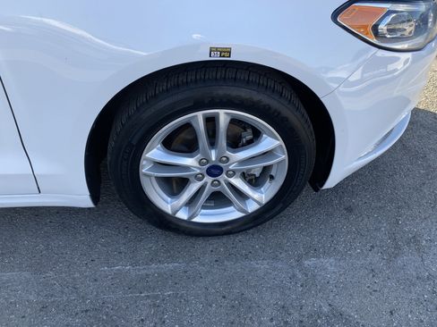 Used 2018 Ford Fusion SE w/ Equipment Group 602A FWD image 25