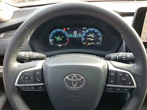 Used 2024 Toyota Grand Highlander Limited image 19
