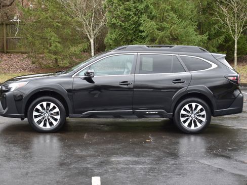 Used 2024 Subaru Outback Limited image 31