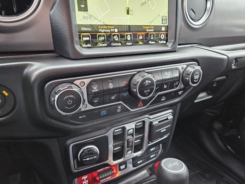 Used 2023 Jeep Wrangler Unlimited Rubicon 4xe w/ Steel Bumper Group AWD/4WD image 24