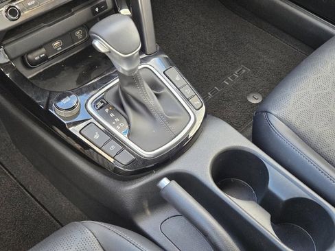 Certified 2025 Kia Seltos EX image 28