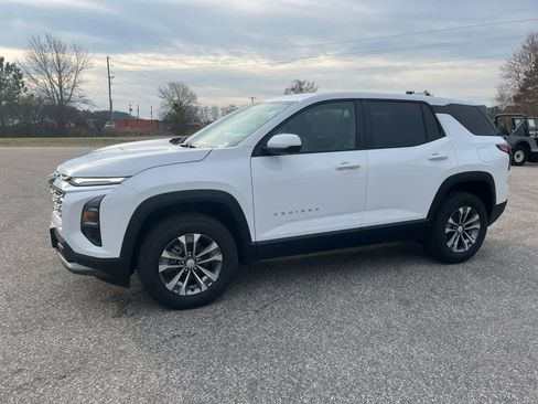New 2026 Chevrolet Equinox LT w/ Safety and Technology Package image 3