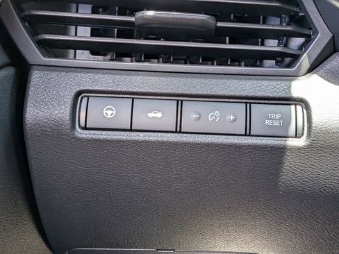 Used 2023 Nissan Altima 2.5 SL FWD image 23