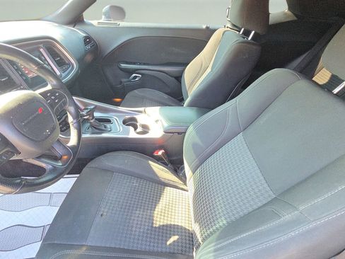 Used 2017 Dodge Challenger SXT w/ Blacktop Package image 19