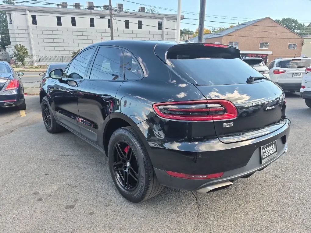 Used 2018 Porsche Macan Sport Edition AWD/4WD image 20