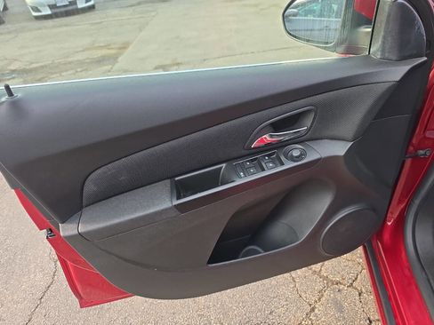 Used 2013 Chevrolet Cruze LT FWD image 7