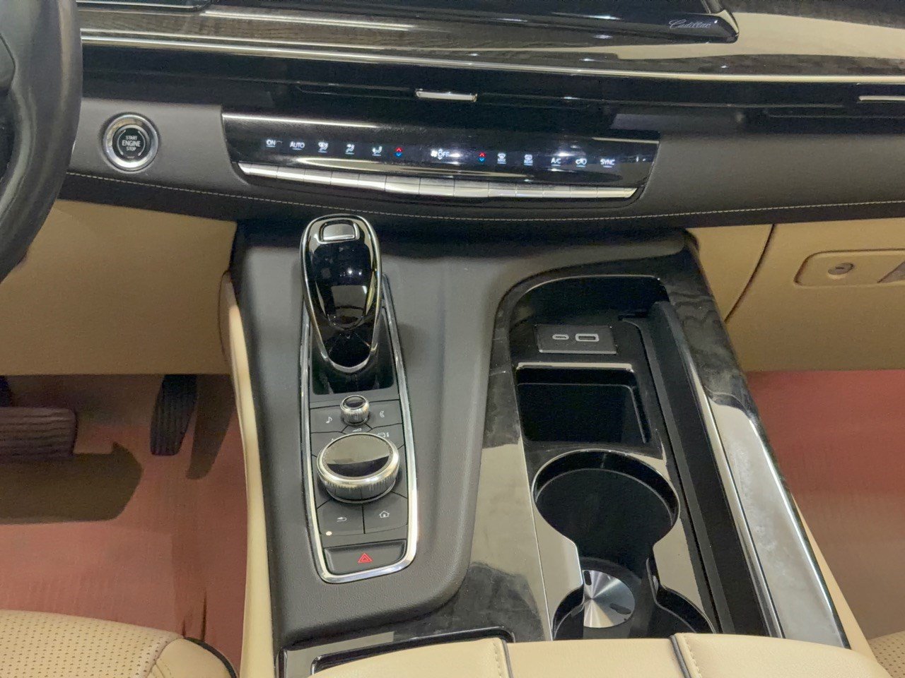 Used 2023 Cadillac Escalade ESV Premium Luxury w/ LPO, Floor Liner Package AWD/4WD image 22