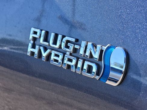 Used 2021 Toyota Prius Prime XLE w/ Carpet Mat Package (TMS) FWD image 43