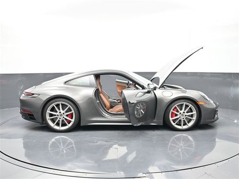 Used 2022 Porsche 911 Carrera 4 GTS image 26