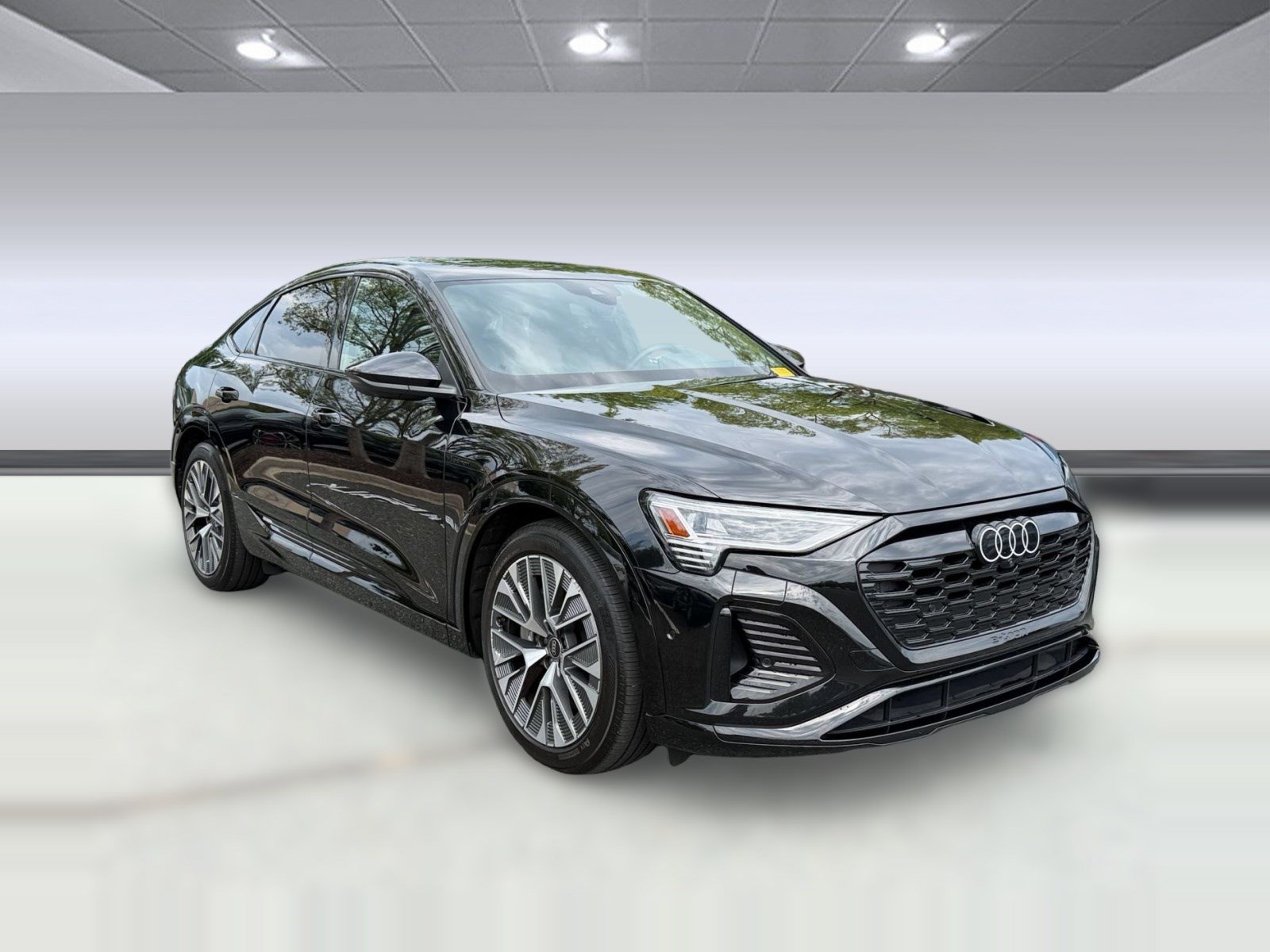 Certified 2024 Audi Q8 e-tron Prestige w/ Prestige Package AWD/4WD image 7