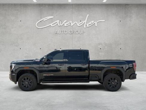 Used 2025 GMC Sierra 2500 AT4 w/ AT4 Premium Plus Package AWD/4WD image 13