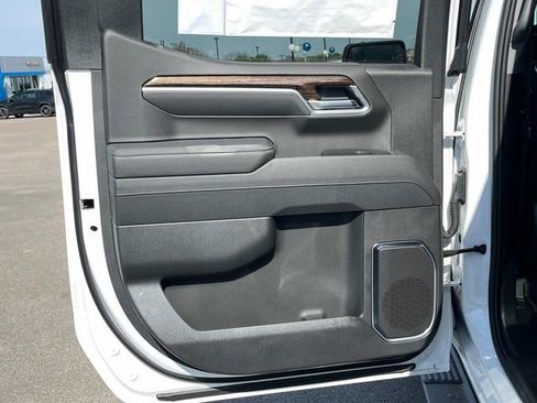 New 2026 GMC Sierra 1500 Elevation w/ Preferred Package AWD/4WD image 19