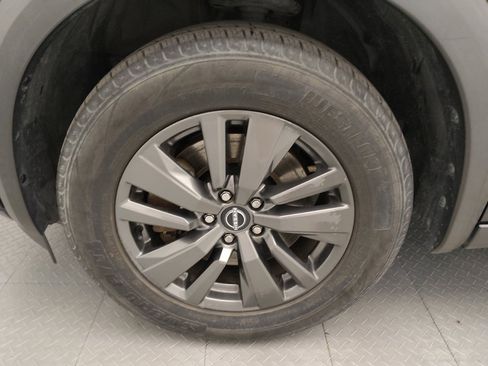 Used 2022 Nissan Pathfinder SV AWD/4WD image 31