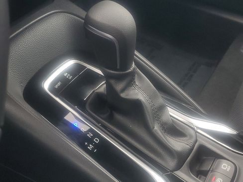 Used 2021 Toyota Corolla SE w/ SE Premium Package FWD image 30