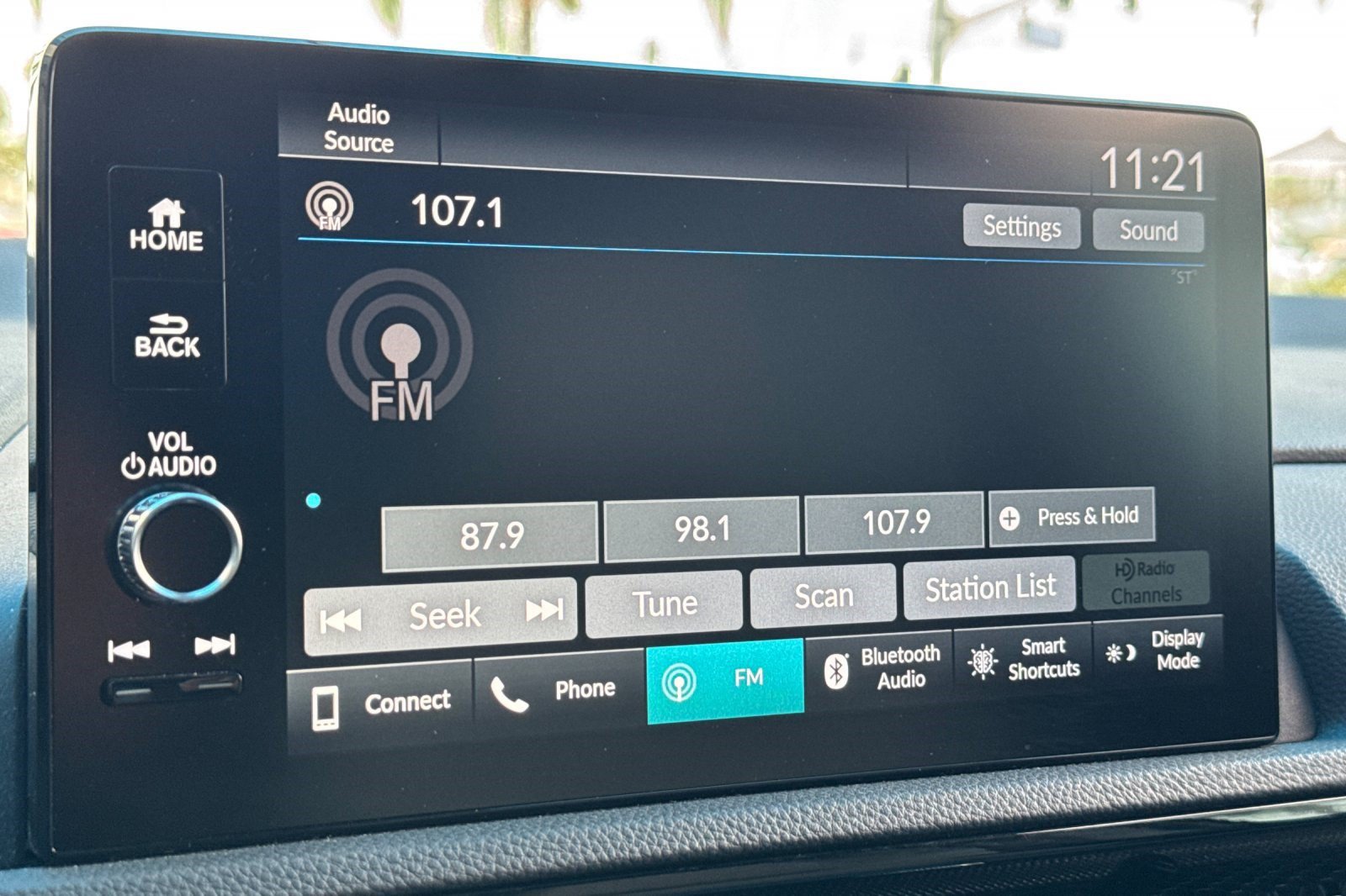 Used 2025 Honda CR-V EX-L image 21