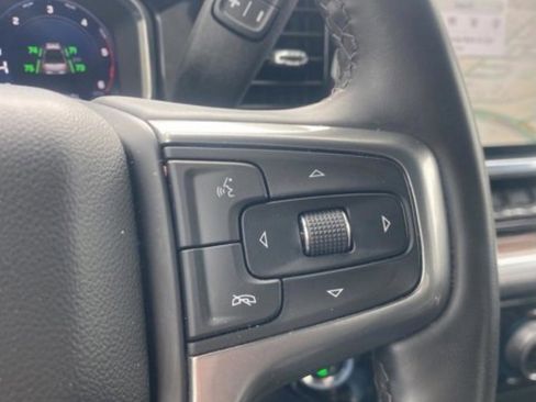 Used 2025 Chevrolet Silverado 2500 LT w/ Convenience Package image 26