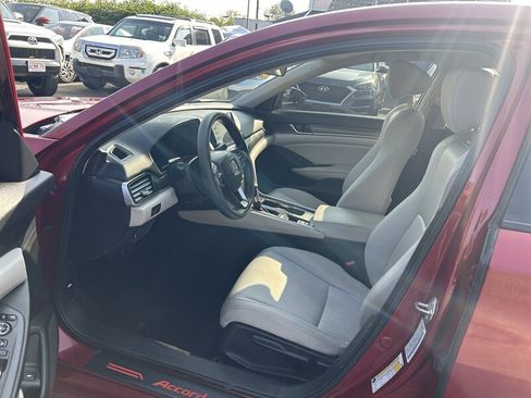 Used 2019 Honda Accord LX image 9