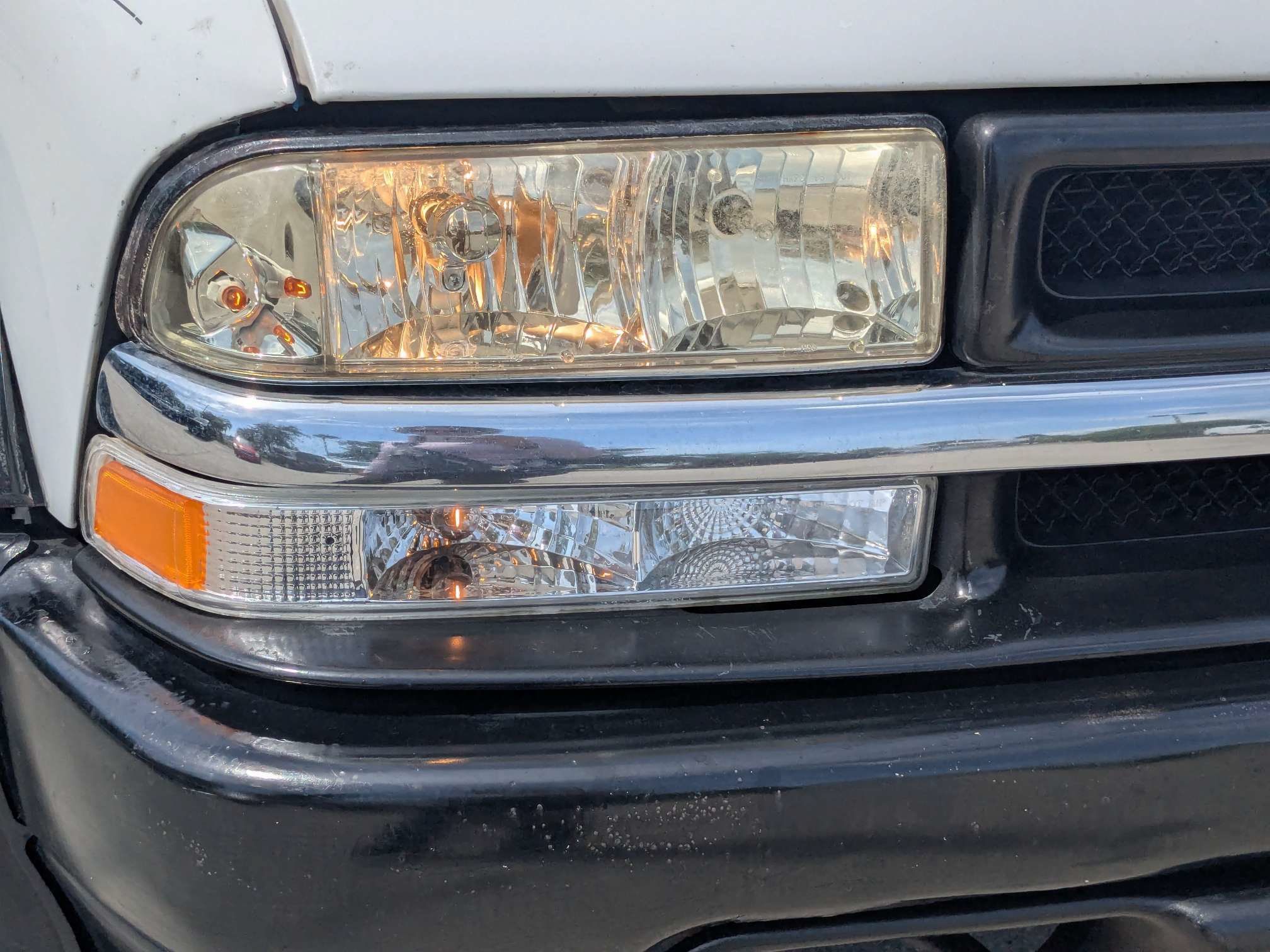 Used 2001 Chevrolet S10 Pickup 4x4 Extended Cab w/ Preferred Equipment Group image 10
