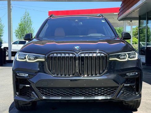Used 2022 BMW X7 xDrive40i w/ M Sport Package AWD/4WD image 7