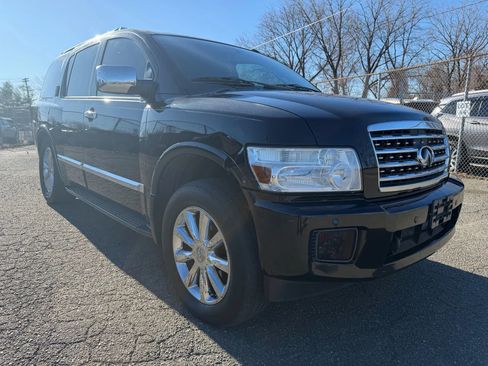 Used 2010 INFINITI QX56 4WD w/ Technology Pkg image 3