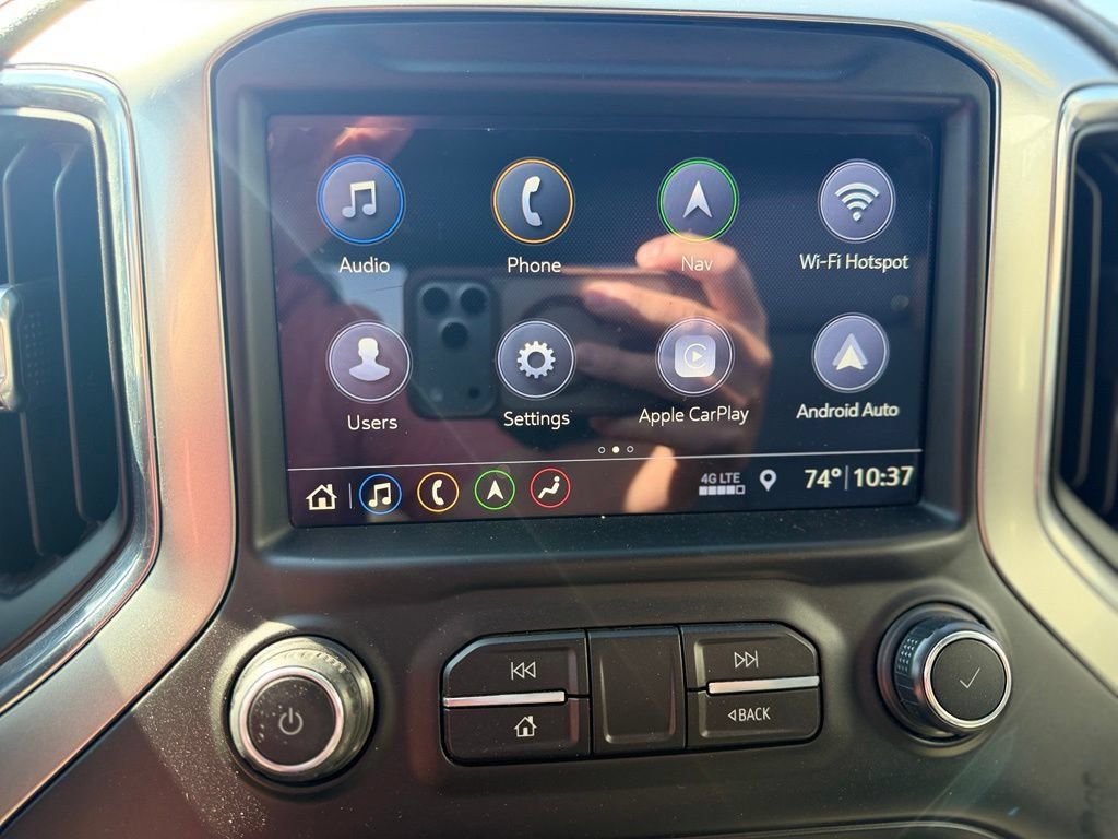 Used 2019 Chevrolet Silverado 1500 LTZ w/ LTZ Premium Package AWD/4WD image 12