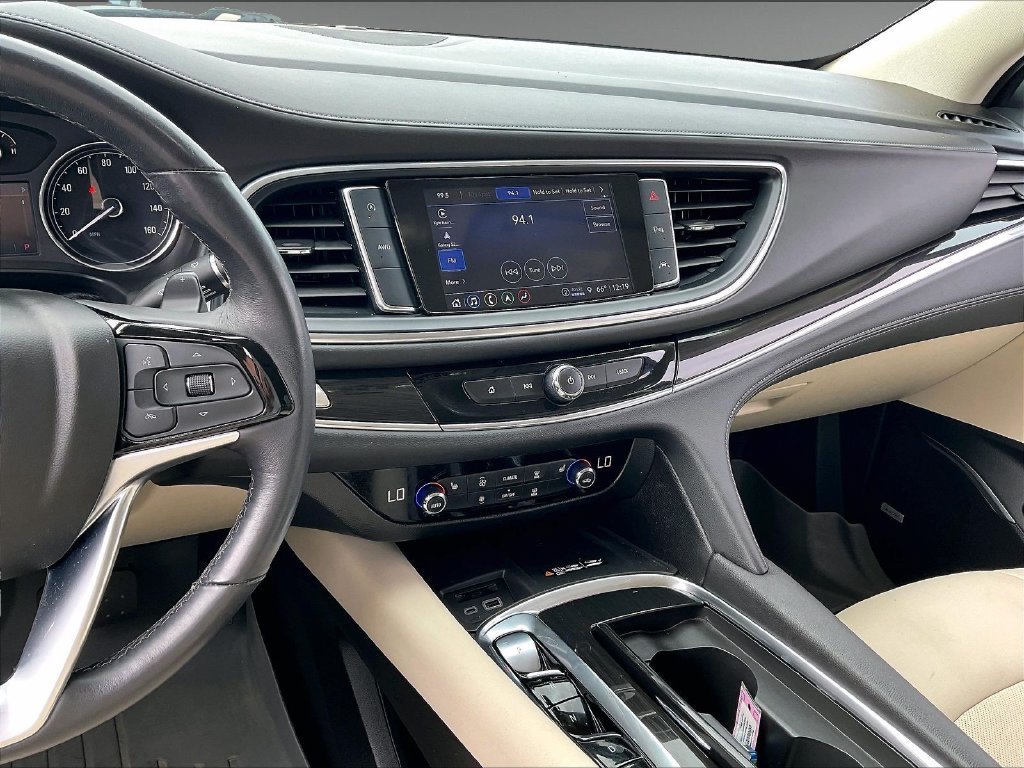 Used 2023 Buick Enclave Essence w/ Experience Buick Package AWD/4WD image 18