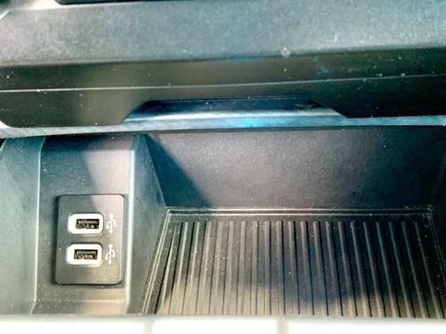 Used 2019 Ford F150 XLT w/ Equipment Group 302A Luxury AWD/4WD image 41