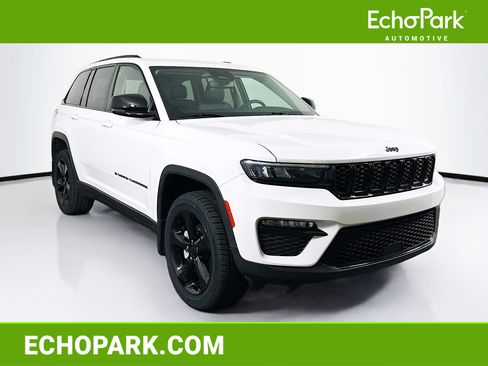 Used 2023 Jeep Grand Cherokee Limited w/ Black Appearance Package RWD image 1