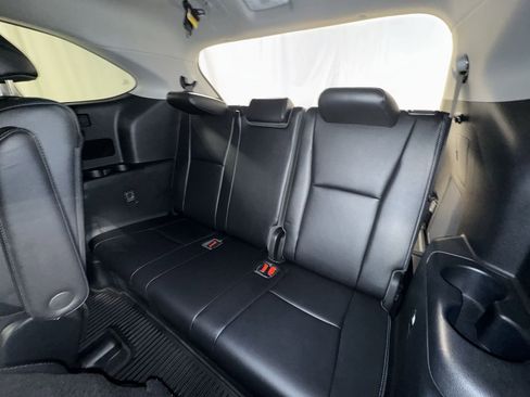 Used 2021 Toyota Highlander Platinum image 33