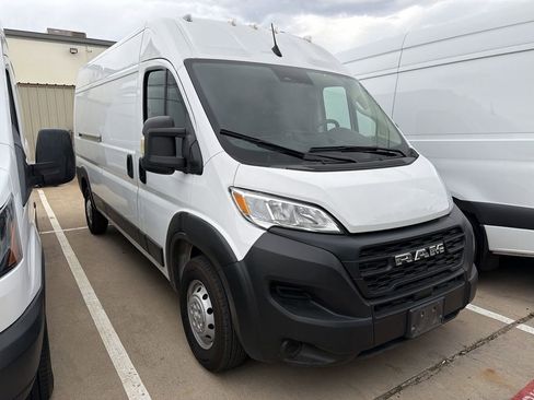 Used 2023 RAM ProMaster 2500 FWD image 2