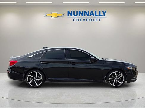 Used 2019 Honda Accord Sport image 6