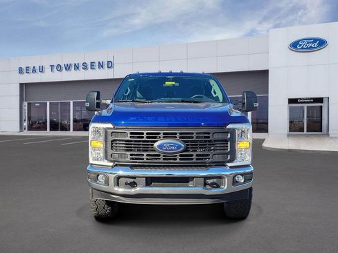 New 2026 Ford F250 XL w/ XL Off-Road Package image 2