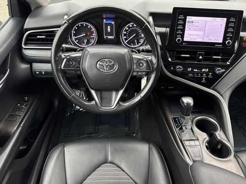 Used 2023 Toyota Camry SE FWD image 15