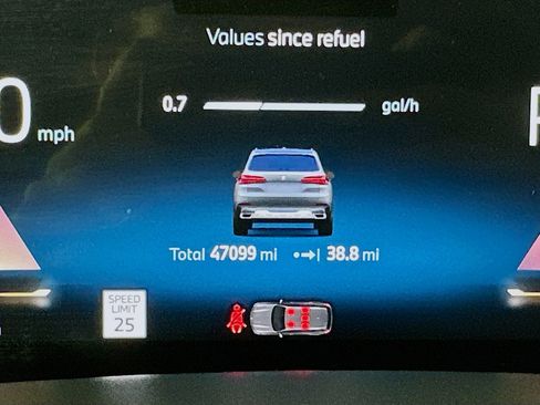 Used 2024 BMW X5 sDrive40i w/ Premium Package image 19