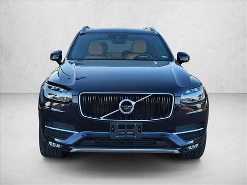Used 2017 Volvo XC90 T6 Momentum w/ Vision Package image 2