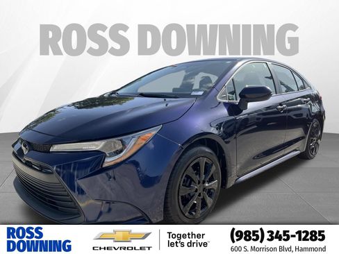 Used 2025 Toyota Corolla LE FWD image 1