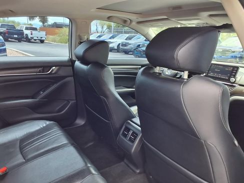 Used 2018 Honda Accord Touring image 21