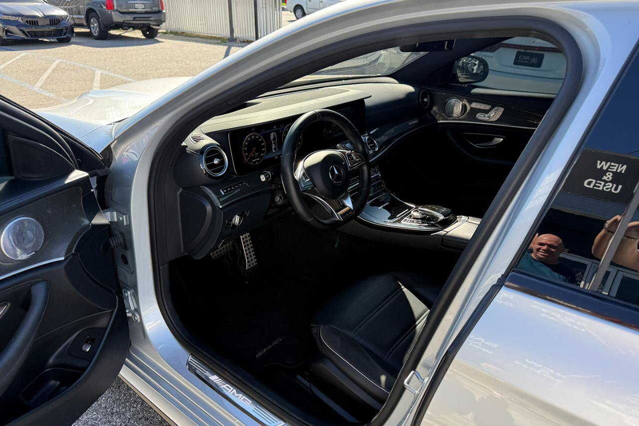 Used 2018 Mercedes-Benz E 63 AMG S image 16