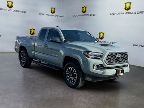 Used 2023 Toyota Tacoma TRD Sport image 7