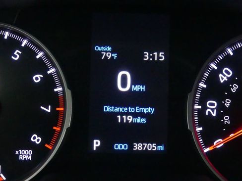 Used 2021 Toyota RAV4 XLE w/ Convenience Package AWD/4WD image 33