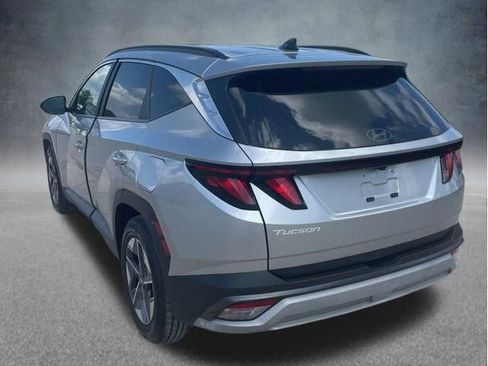 Used 2025 Hyundai Tucson SEL FWD image 7